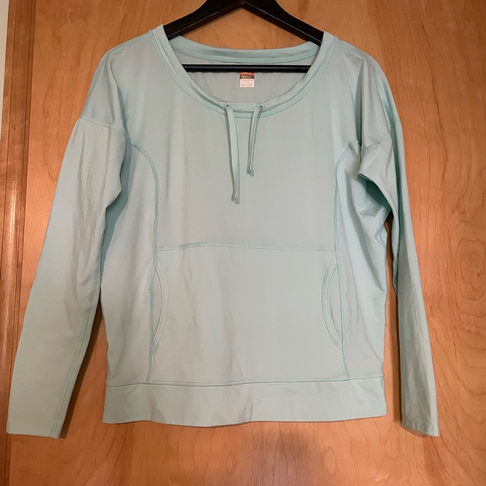 Lucy athletic top